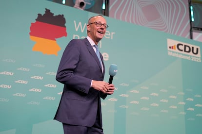 Friedrich Merz, chef de la CDU, au siège du match après les sondages connus.