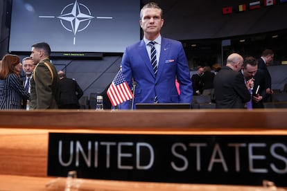 Le secrétaire américain à la défense, Pete Hegseth, avant la réunion.