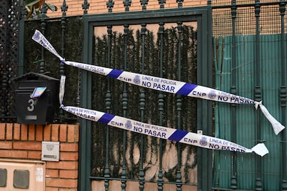 L'étage protégé où trois mineurs ont assassiné un éducateur social, sur la rue Castillo de Benquencia de l'urbanisation de Guadiana, à Badajoz.