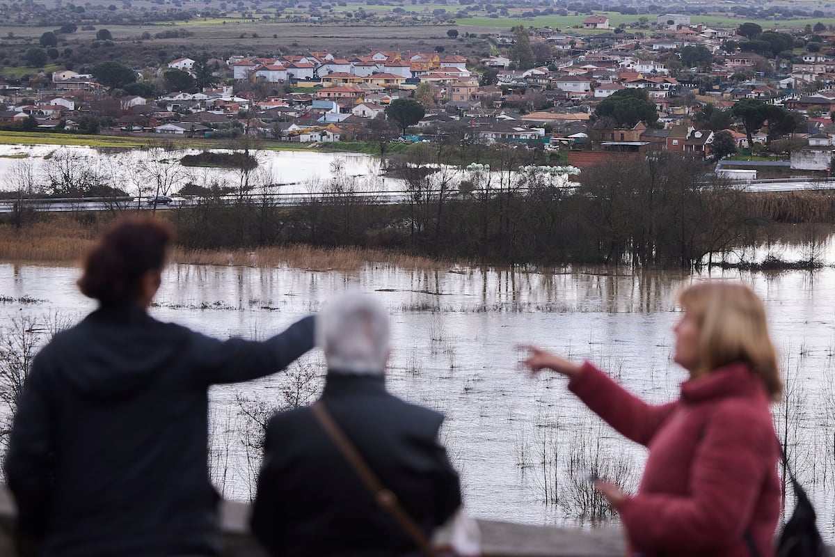 Les dernières pluies enterrent la sécheresse et tirent sur les réserves d'eau du réservoir en Espagne