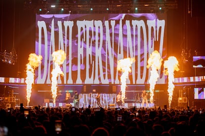Le chanteur Dani Fernández agit au 40e printemps 2025, à la Movistar Arena, le 11 avril 2025, à Madrid (Espagne).