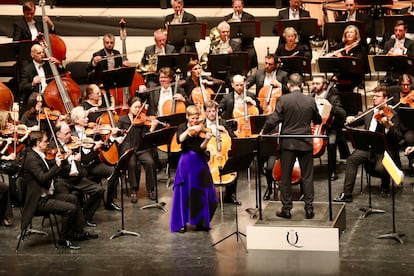 Isabelle Faust avec Andris Nelsons et Gewandhaus jouant le «concert de violon» de Dvorak, le 28 août à San Sebastián Crédit: quinzaine musical-ibáñez ibáñez