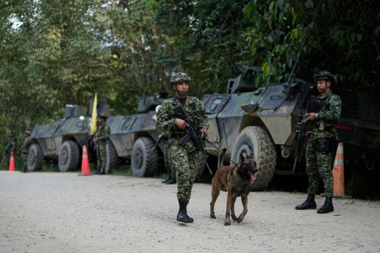 Petro redouble la militarisation du côté colombien de la frontière avec le Venezuela