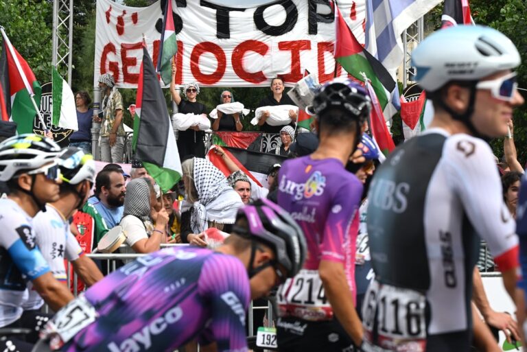 Dix arrêtés dans les manifestations appropriées du retour à son temps à Lugo