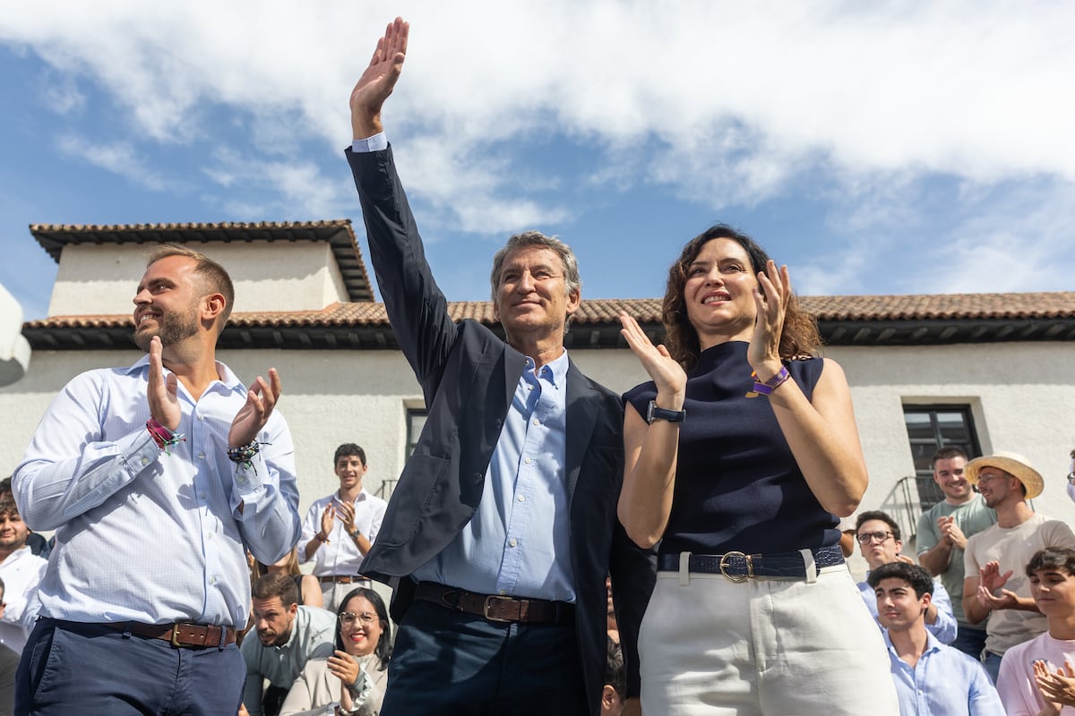 Feijóo est justifié après l'usine du roi: "Nous n'avons pas échoué à la tête de l'État et nous ne lui échouons pas"