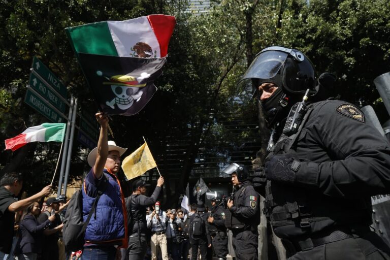 La deuxième marche contre Sheinbaum échoue en raison d'une faible participation et d'une forte présence policière