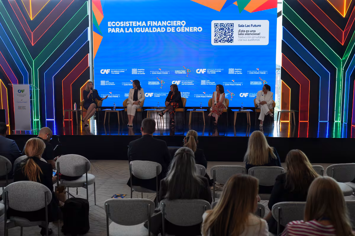 Accès et accompagnement : les enjeux en suspens pour l’inclusion financière des femmes