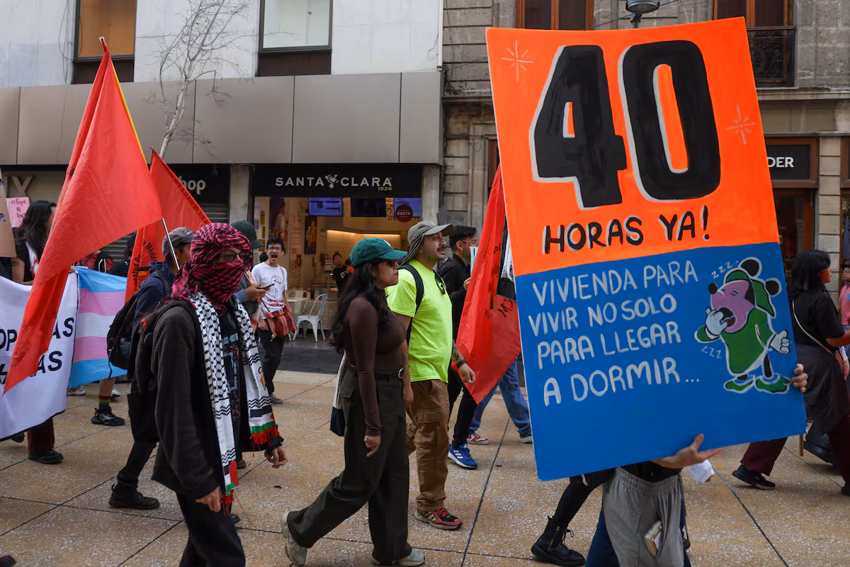 La réduction de la journée de travail à 40 heures au Mexique franchit une étape au Sénat
