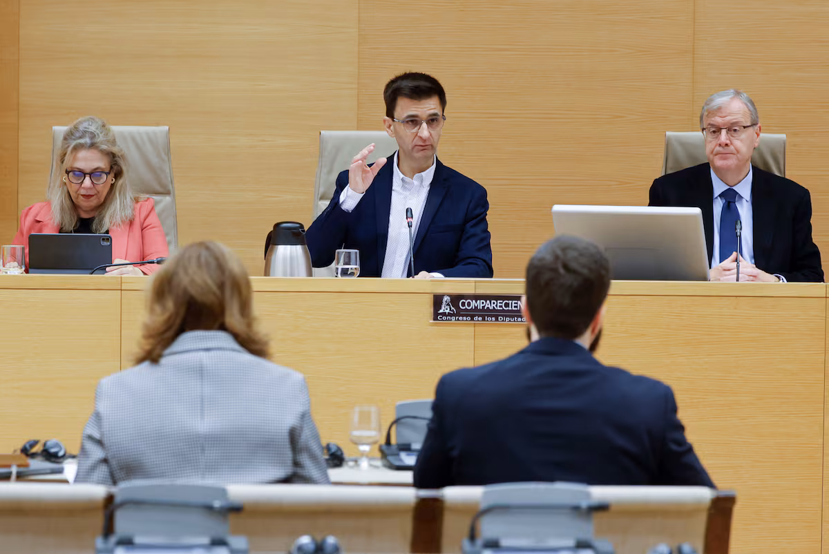 Le président de RTVE dénonce au Congrès le rapport du Conseil de l'information sur « Mañaneros 360 » et « Mauvaises langues »