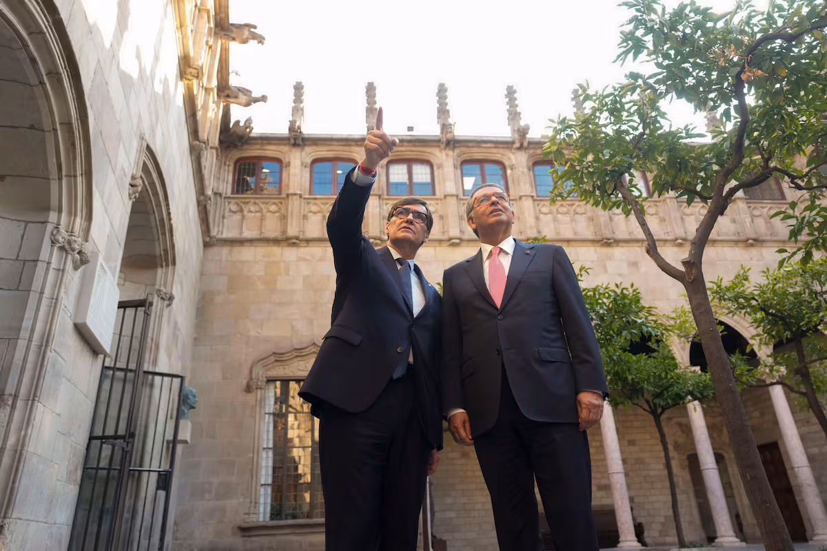 Salvador Illa rencontre au Palau de la Generalitat le président du Portugal