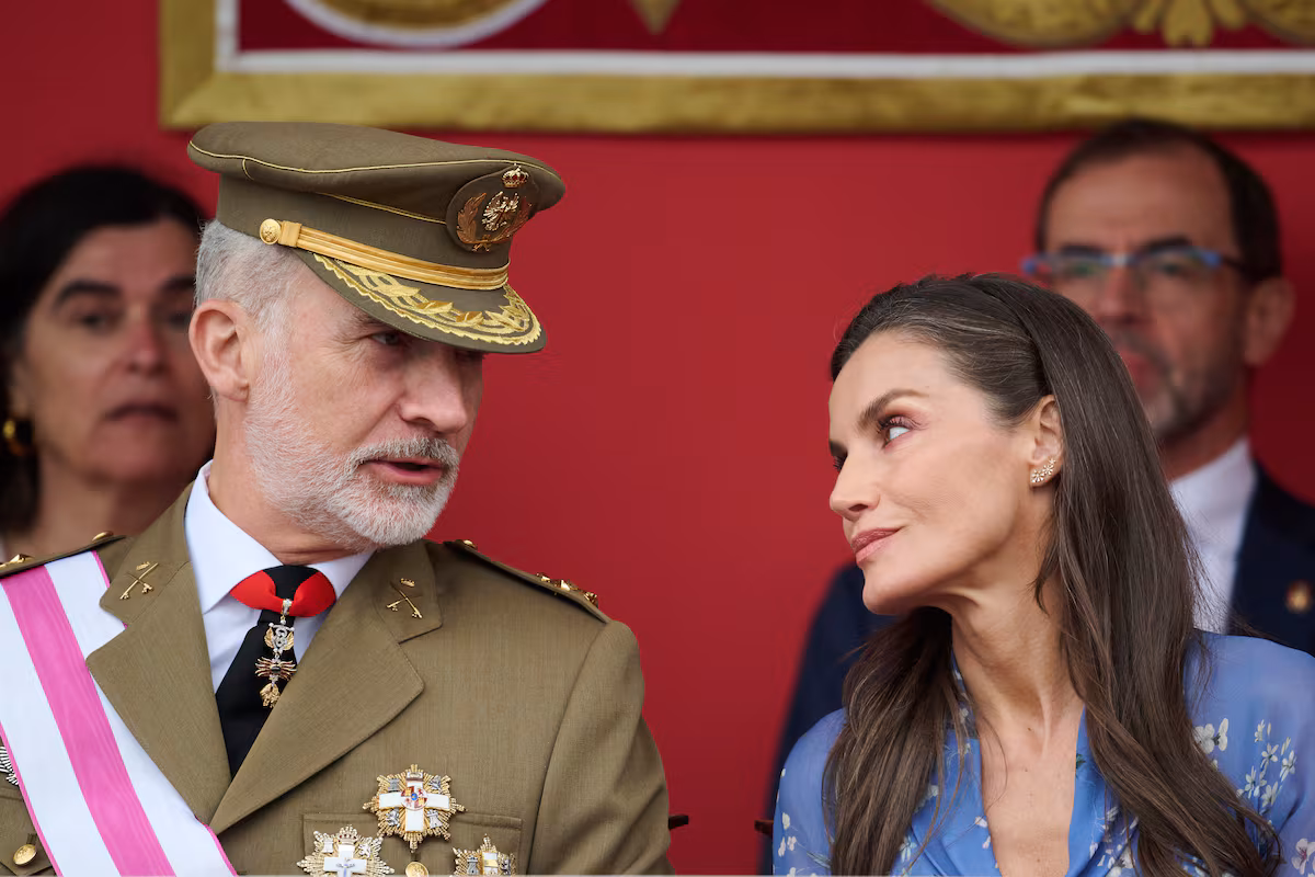 Cadeaux à la famille royale espagnole : du téléphone portable du président chinois à une bouteille d'eau de l'ambassadeur iranien