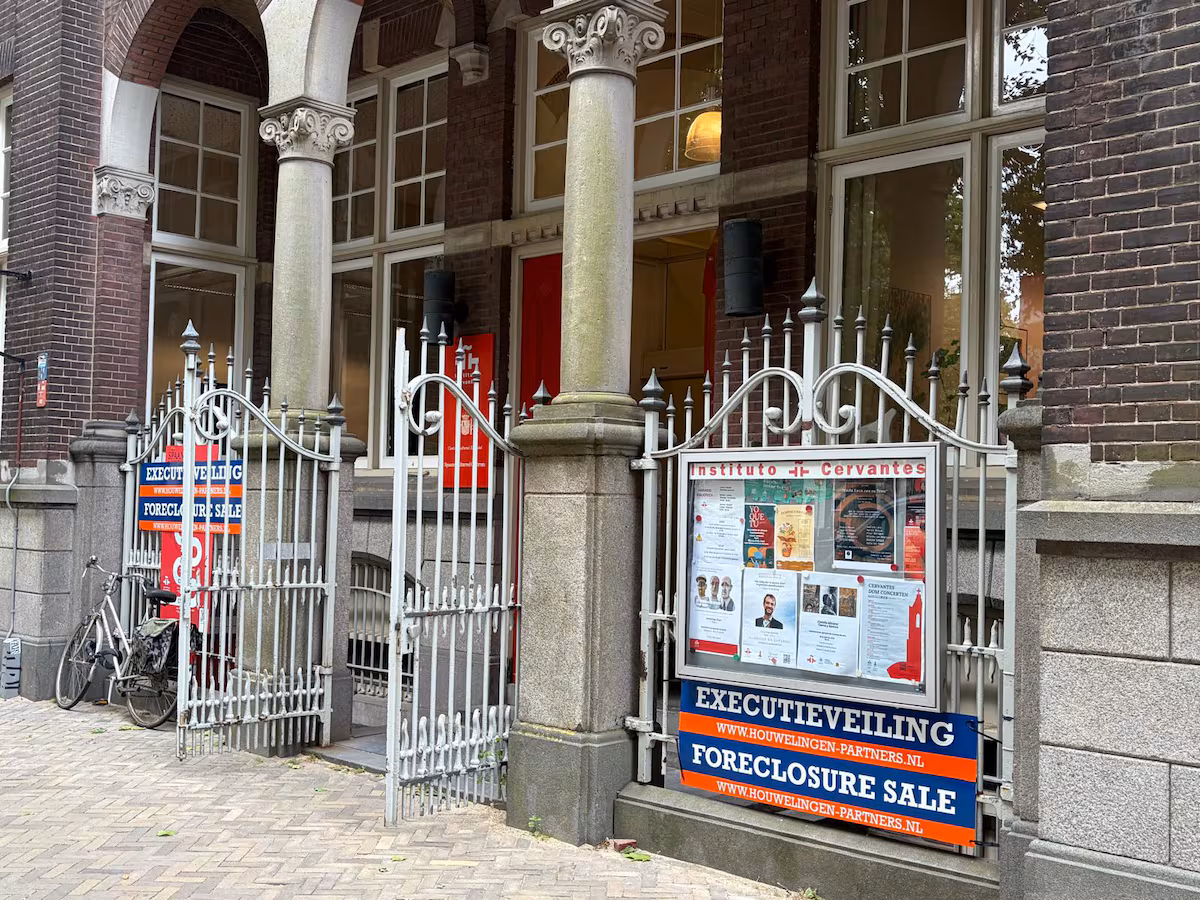 Les Pays-Bas ordonnent la levée de l'embargo sur le siège de l'Institut Cervantes à Utrecht