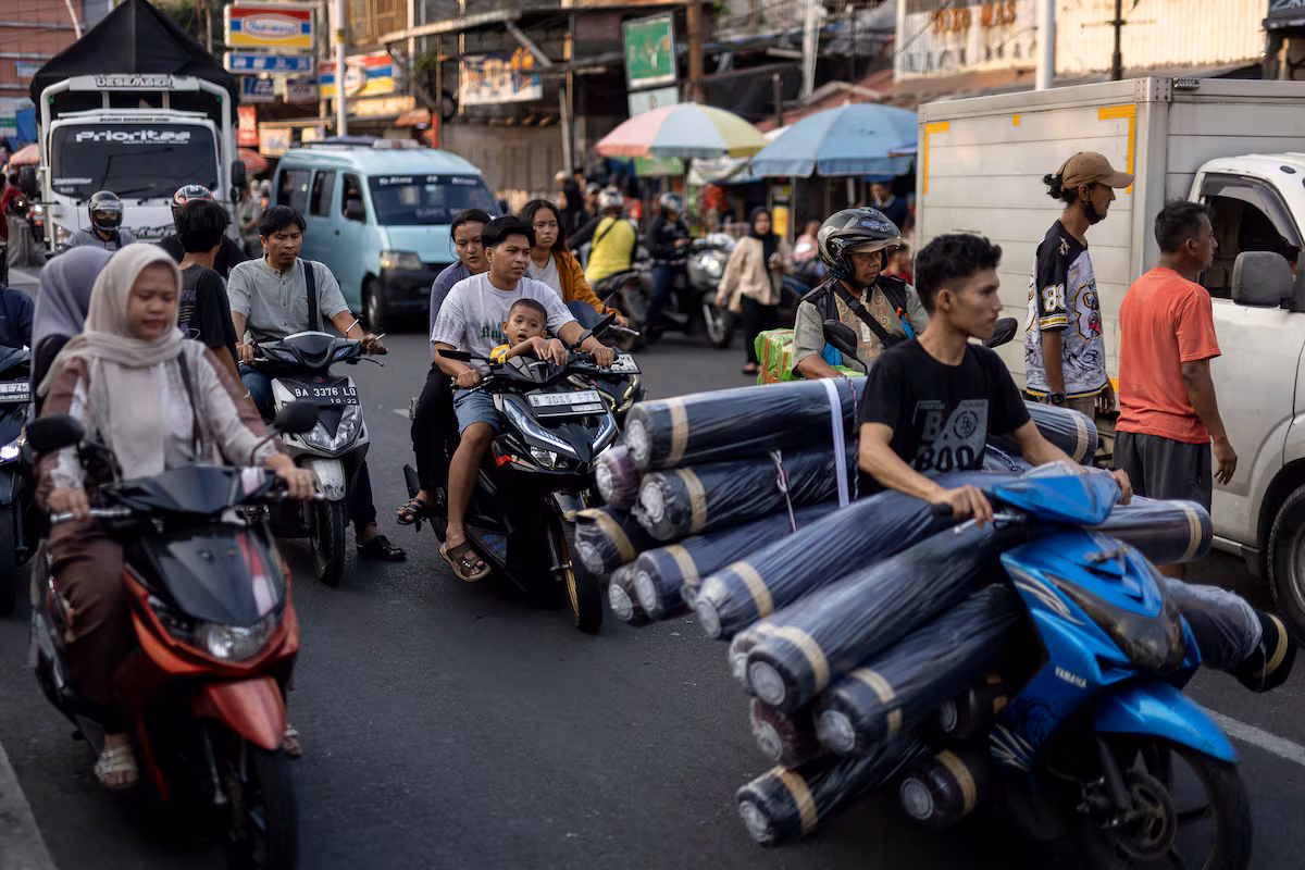 Jakarta, la ville la plus peuplée du monde, s'enfonce dans la mer de Java