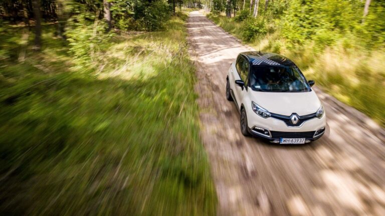 Renault en Europe : son PDG avertit d&rsquo;une perte de 300 000 voitures si Bruxelles n’assouplit pas les normes d’émissions